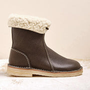 Foldable and comfortable warm snow boots